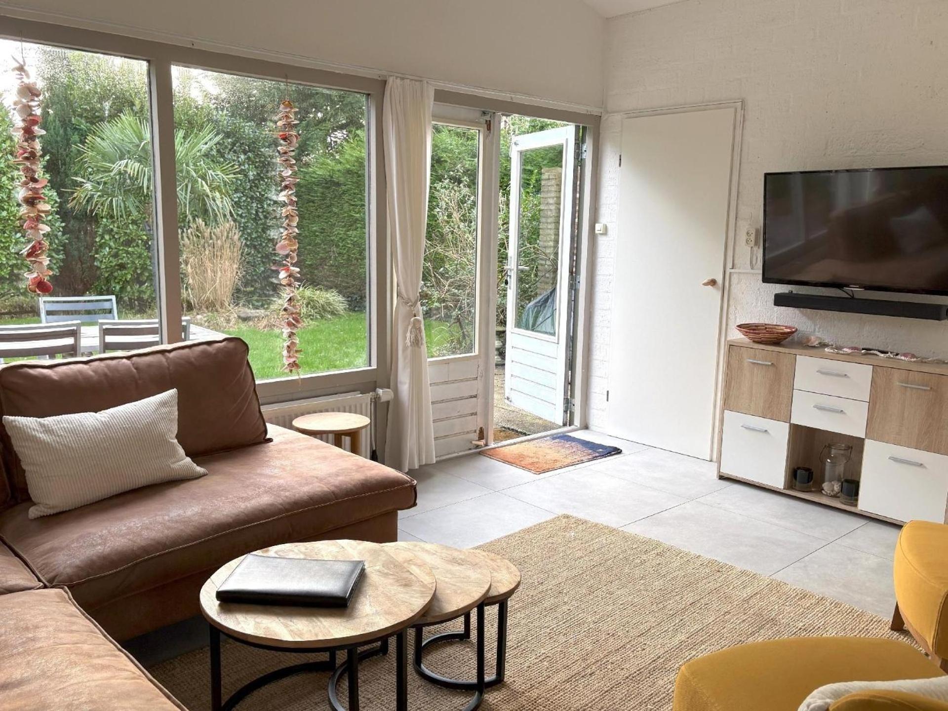 Gemuetliches, Helles Ferienhaus Mit Privatem Garten In Gepflegtem Ferienpark Warmenhuizen エクステリア 写真